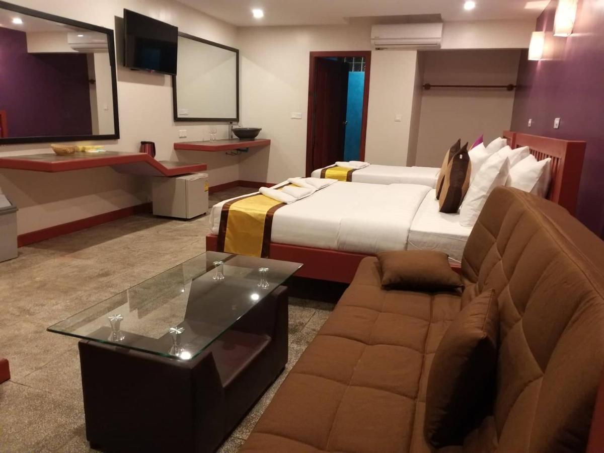 Green Empire Resort Siem Reap Exteriör bild